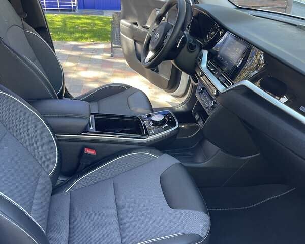 Белый Киа Niro, объемом двигателя 0 л и пробегом 95 тыс. км за 16500 $, фото 42 на Automoto.ua