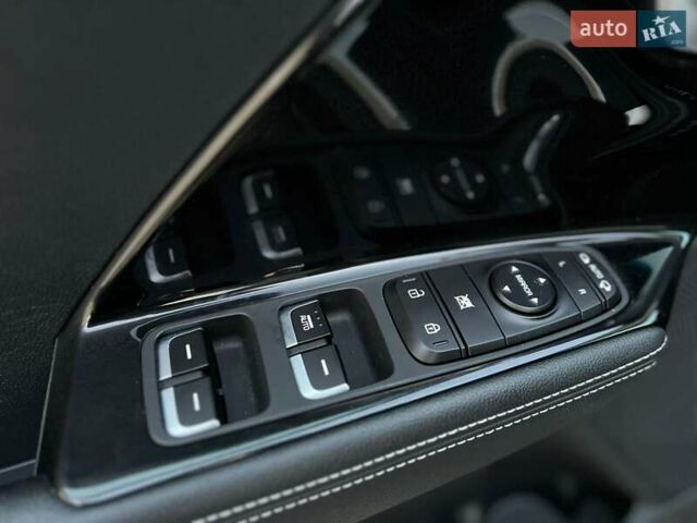 Белый Киа Niro, объемом двигателя 0 л и пробегом 179 тыс. км за 17800 $, фото 18 на Automoto.ua