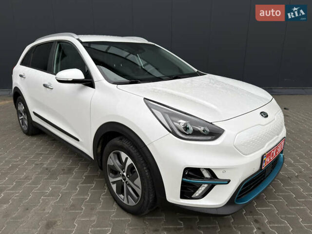 Белый Киа Niro, объемом двигателя 0 л и пробегом 51 тыс. км за 24200 $, фото 46 на Automoto.ua