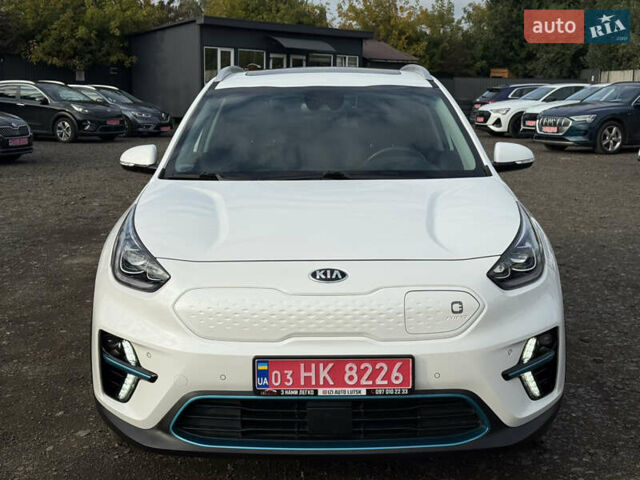 Білий Кіа Niro, об'ємом двигуна 0 л та пробігом 82 тис. км за 23266 $, фото 2 на Automoto.ua
