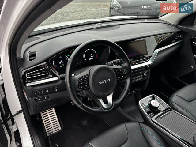 Белый Киа Niro, объемом двигателя 0 л и пробегом 55 тыс. км за 23600 $, фото 14 на Automoto.ua