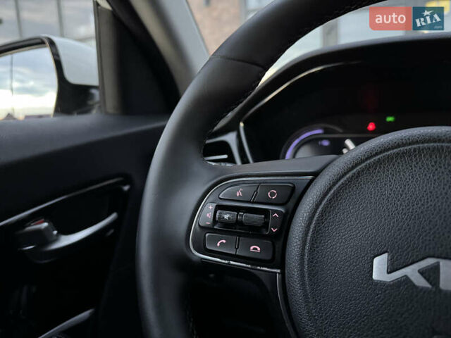 Белый Киа Niro, объемом двигателя 0 л и пробегом 113 тыс. км за 17800 $, фото 60 на Automoto.ua