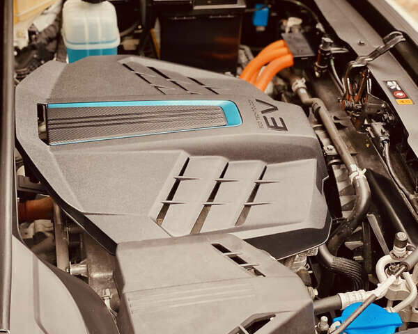 Белый Киа Niro, объемом двигателя 0 л и пробегом 164 тыс. км за 17750 $, фото 58 на Automoto.ua