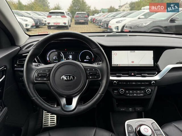 Белый Киа Niro, объемом двигателя 0 л и пробегом 54 тыс. км за 24700 $, фото 46 на Automoto.ua