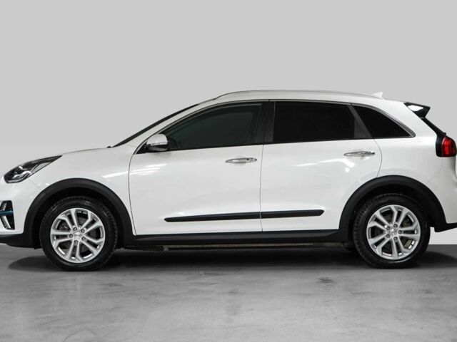Белый Киа Niro, объемом двигателя 0 л и пробегом 53 тыс. км за 16100 $, фото 4 на Automoto.ua