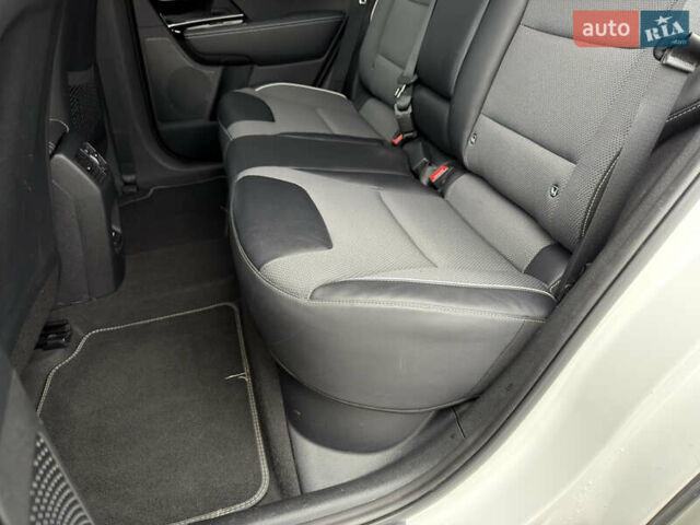 Белый Киа Niro, объемом двигателя 0 л и пробегом 39 тыс. км за 23400 $, фото 27 на Automoto.ua