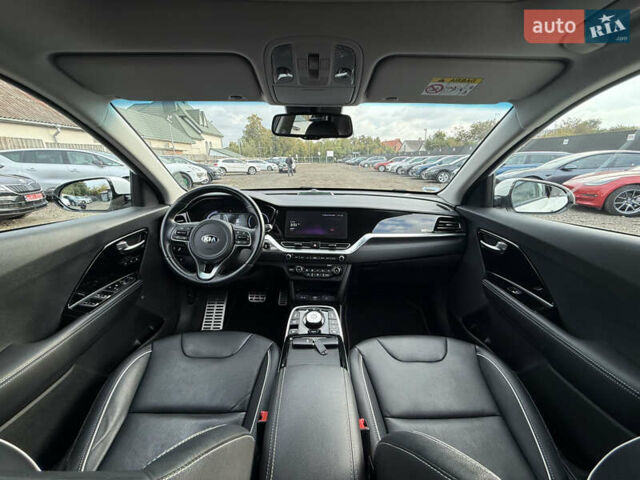 Білий Кіа Niro, об'ємом двигуна 0 л та пробігом 82 тис. км за 23266 $, фото 46 на Automoto.ua