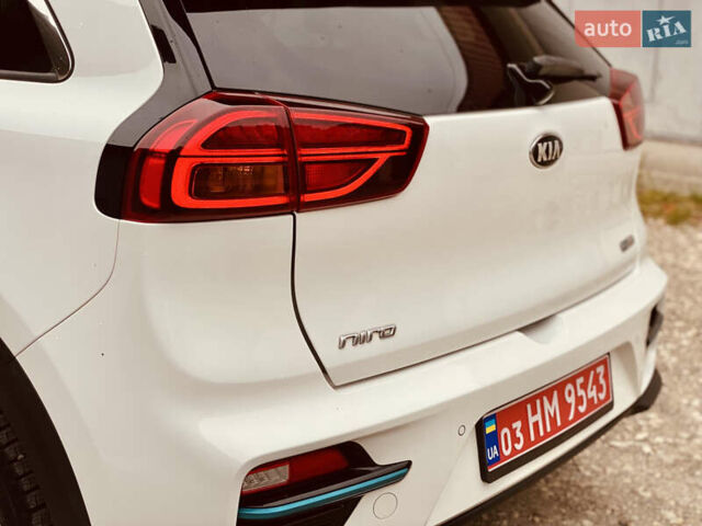 Белый Киа Niro, объемом двигателя 0 л и пробегом 164 тыс. км за 17750 $, фото 25 на Automoto.ua