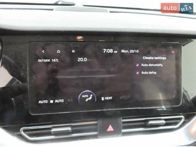 Белый Киа Niro, объемом двигателя 0 л и пробегом 150 тыс. км за 18299 $, фото 44 на Automoto.ua