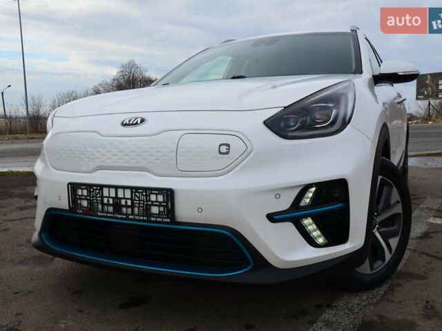Белый Киа Niro, объемом двигателя 0 л и пробегом 73 тыс. км за 19548 $, фото 1 на Automoto.ua