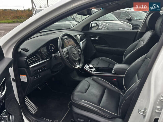 Белый Киа Niro, объемом двигателя 0 л и пробегом 48 тыс. км за 24350 $, фото 16 на Automoto.ua