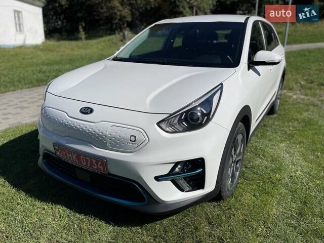 Белый Киа Niro, объемом двигателя 0 л и пробегом 95 тыс. км за 16500 $, фото 25 на Automoto.ua
