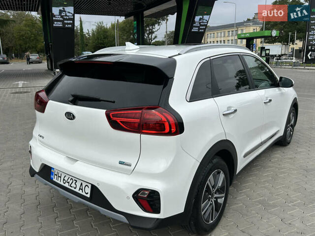 Белый Киа Niro, объемом двигателя 1.58 л и пробегом 54 тыс. км за 22900 $, фото 34 на Automoto.ua