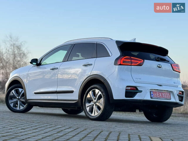 Белый Киа Niro, объемом двигателя 0 л и пробегом 18 тыс. км за 21999 $, фото 23 на Automoto.ua