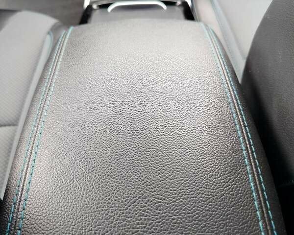 Білий Кіа Niro, об'ємом двигуна 0 л та пробігом 75 тис. км за 19700 $, фото 19 на Automoto.ua