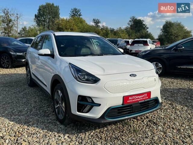 Білий Кіа Niro, об'ємом двигуна 0 л та пробігом 59 тис. км за 23800 $, фото 16 на Automoto.ua