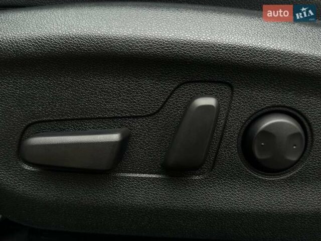 Белый Киа Niro, объемом двигателя 0 л и пробегом 38 тыс. км за 24700 $, фото 41 на Automoto.ua