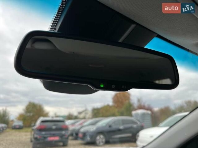 Белый Киа Niro, объемом двигателя 0 л и пробегом 62 тыс. км за 23500 $, фото 58 на Automoto.ua