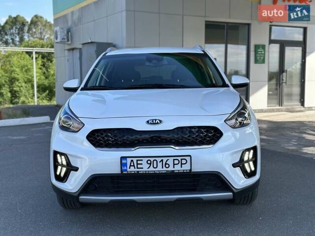 Белый Киа Niro, объемом двигателя 1.58 л и пробегом 18 тыс. км за 25900 $, фото 11 на Automoto.ua