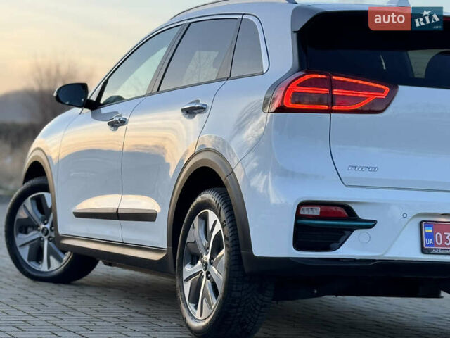 Белый Киа Niro, объемом двигателя 0 л и пробегом 18 тыс. км за 21999 $, фото 26 на Automoto.ua