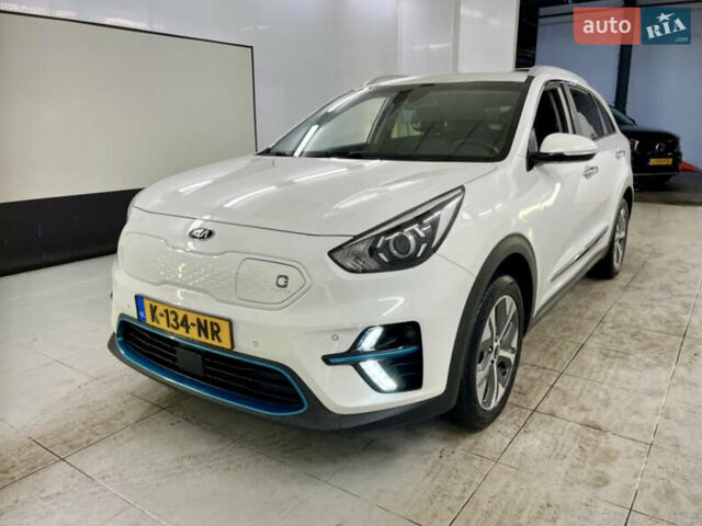 Белый Киа Niro, объемом двигателя 0 л и пробегом 164 тыс. км за 17750 $, фото 61 на Automoto.ua