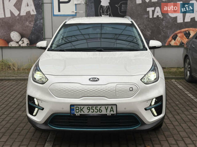 Білий Кіа Niro, об'ємом двигуна 0 л та пробігом 52 тис. км за 20500 $, фото 44 на Automoto.ua