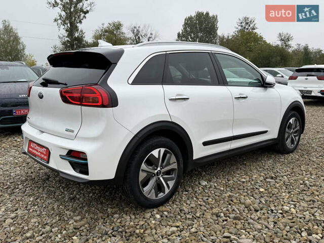 Белый Киа Niro, объемом двигателя 0 л и пробегом 54 тыс. км за 24700 $, фото 24 на Automoto.ua