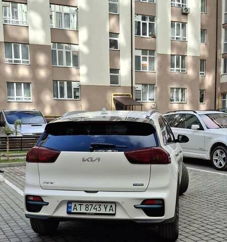 Белый Киа Niro, объемом двигателя 0 л и пробегом 130 тыс. км за 19300 $, фото 6 на Automoto.ua