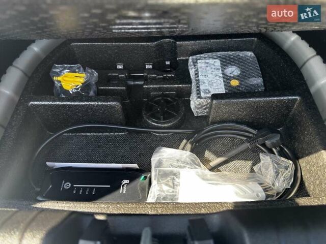 Белый Киа Niro, объемом двигателя 0 л и пробегом 140 тыс. км за 17800 $, фото 51 на Automoto.ua