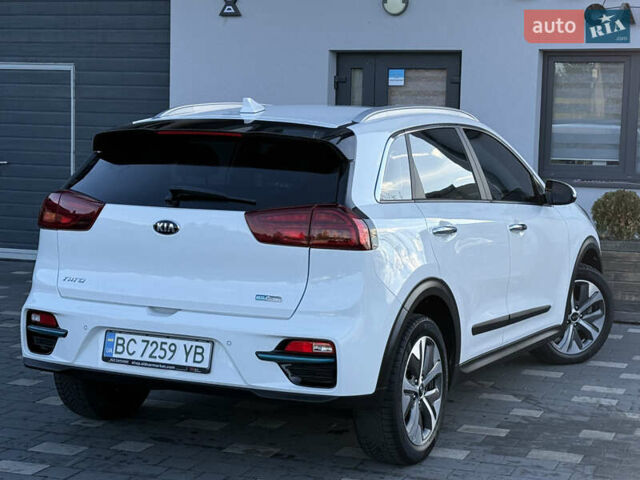 Белый Киа Niro, объемом двигателя 0 л и пробегом 80 тыс. км за 17800 $, фото 27 на Automoto.ua