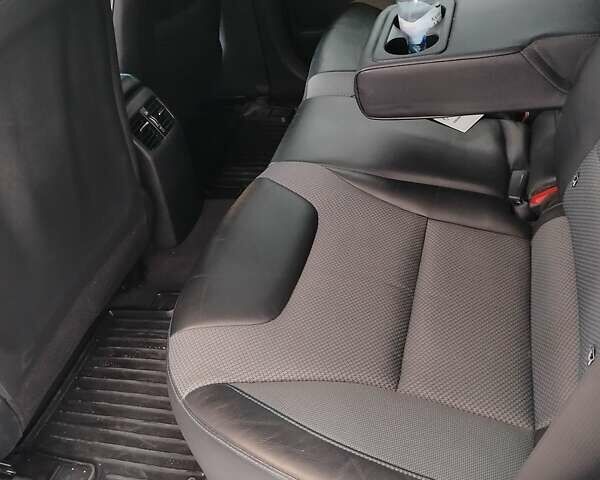 Білий Кіа Niro, об'ємом двигуна 0 л та пробігом 75 тис. км за 19700 $, фото 12 на Automoto.ua