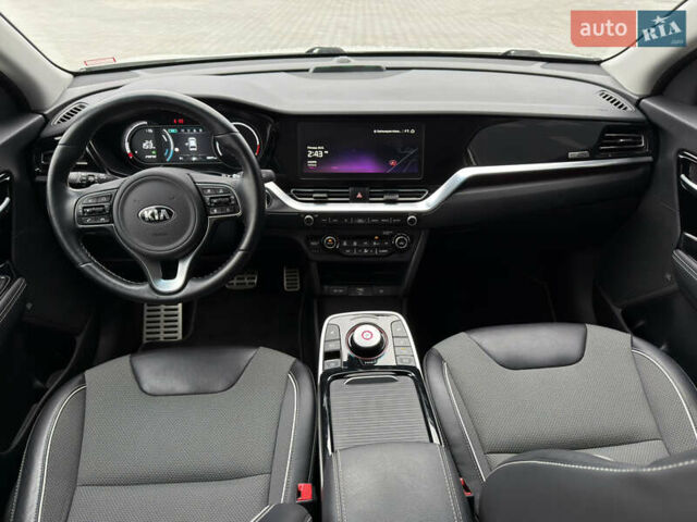 Белый Киа Niro, объемом двигателя 0 л и пробегом 39 тыс. км за 23400 $, фото 32 на Automoto.ua
