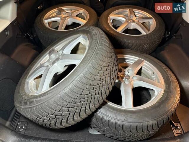 Білий Кіа Niro, об'ємом двигуна 0 л та пробігом 35 тис. км за 24400 $, фото 2 на Automoto.ua