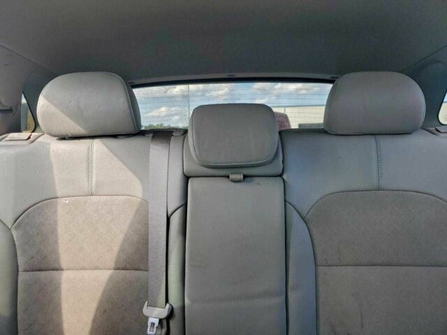 Белый Киа Niro, объемом двигателя 1.6 л и пробегом 65 тыс. км за 3500 $, фото 9 на Automoto.ua