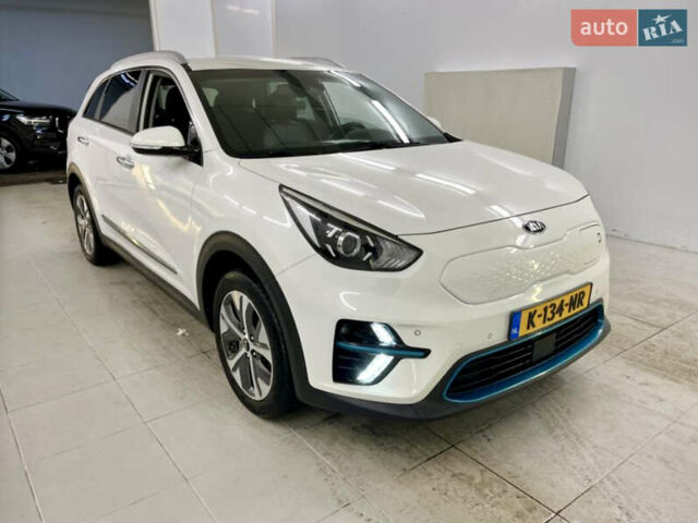 Белый Киа Niro, объемом двигателя 0 л и пробегом 164 тыс. км за 17750 $, фото 62 на Automoto.ua