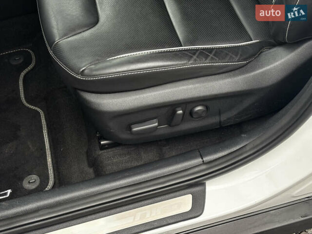 Белый Киа Niro, объемом двигателя 0 л и пробегом 48 тыс. км за 24350 $, фото 21 на Automoto.ua