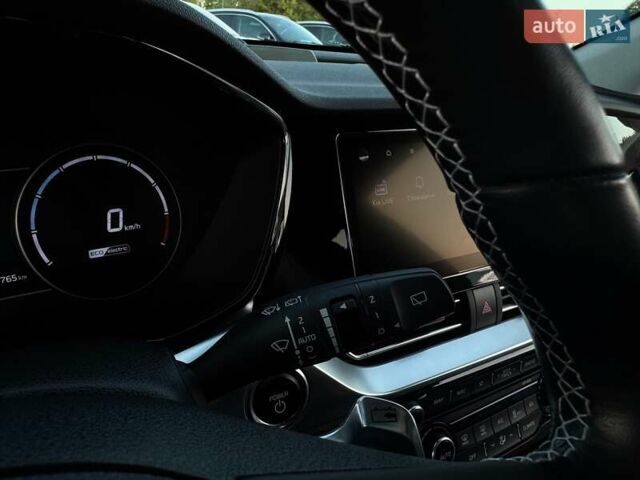 Білий Кіа Niro, об'ємом двигуна 0 л та пробігом 59 тис. км за 23800 $, фото 35 на Automoto.ua