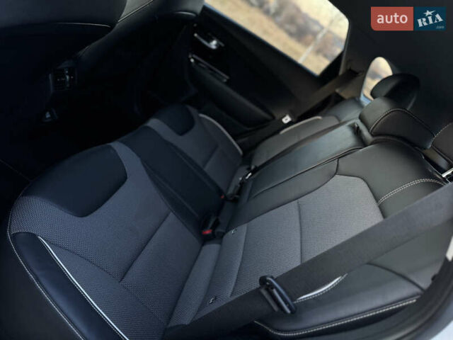 Белый Киа Niro, объемом двигателя 0 л и пробегом 18 тыс. км за 21999 $, фото 70 на Automoto.ua