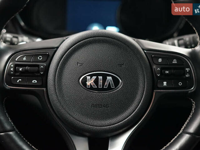 Киа Niro 2021 в Киеве на Automoto.ua Белый Киа Niro, объемом двигателя 0 л и пробегом 52 тыс. км за 18200 $, фото 20 на Automoto.ua