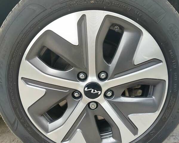 Білий Кіа Niro, об'ємом двигуна 0 л та пробігом 75 тис. км за 19700 $, фото 50 на Automoto.ua