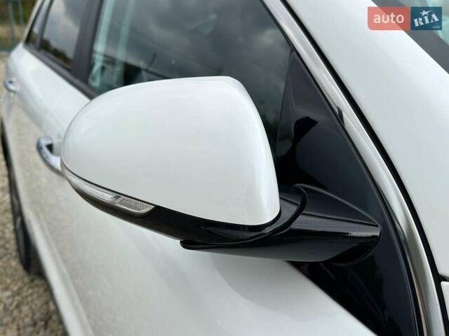 Білий Кіа Niro, об'ємом двигуна 0 л та пробігом 62 тис. км за 24500 $, фото 28 на Automoto.ua