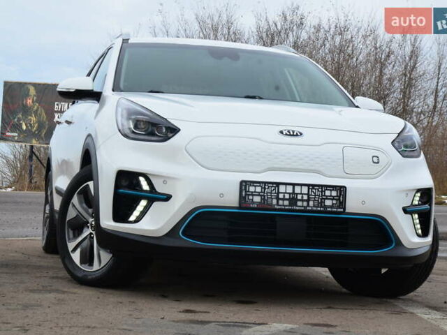 Белый Киа Niro, объемом двигателя 0 л и пробегом 73 тыс. км за 19548 $, фото 23 на Automoto.ua