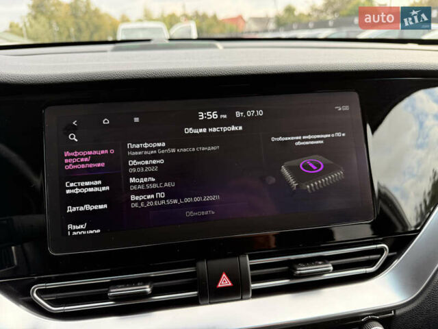 Білий Кіа Niro, об'ємом двигуна 0 л та пробігом 82 тис. км за 23266 $, фото 65 на Automoto.ua