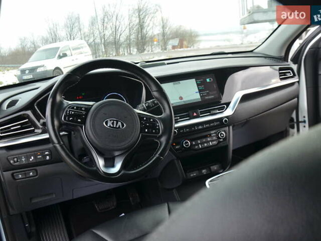 Белый Киа Niro, объемом двигателя 0 л и пробегом 73 тыс. км за 19548 $, фото 52 на Automoto.ua