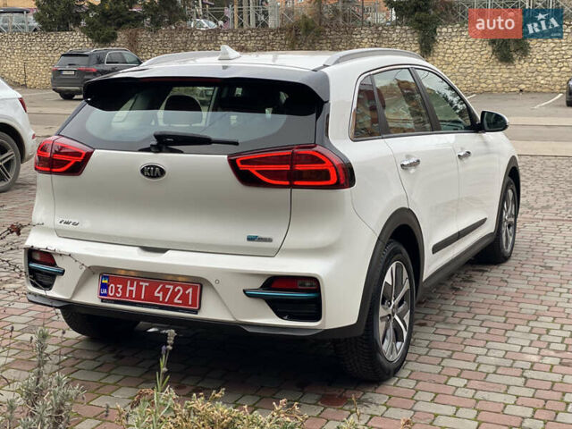 Белый Киа Niro, объемом двигателя 0 л и пробегом 150 тыс. км за 18299 $, фото 9 на Automoto.ua