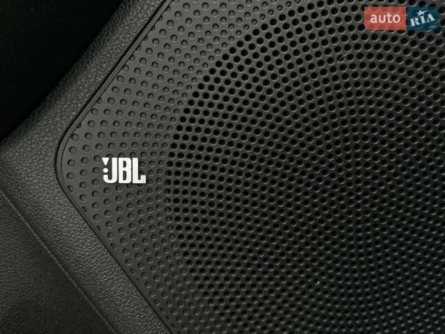 Білий Кіа Niro, об'ємом двигуна 0 л та пробігом 35 тис. км за 24400 $, фото 7 на Automoto.ua