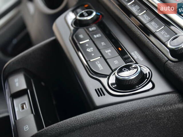 Белый Киа Niro, объемом двигателя 0 л и пробегом 73 тыс. км за 19548 $, фото 63 на Automoto.ua