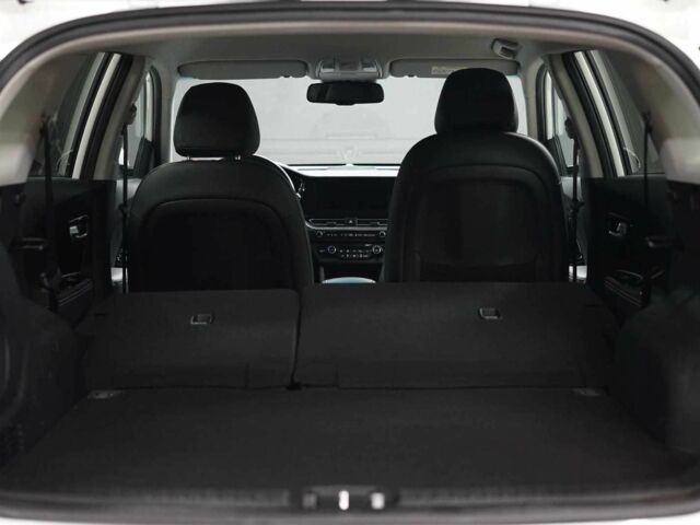 Белый Киа Niro, объемом двигателя 0 л и пробегом 53 тыс. км за 16100 $, фото 21 на Automoto.ua