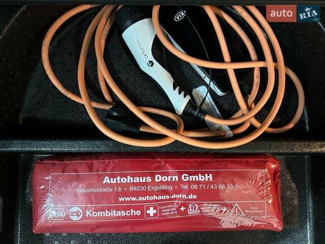 Белый Киа Niro, объемом двигателя 0 л и пробегом 38 тыс. км за 24700 $, фото 97 на Automoto.ua