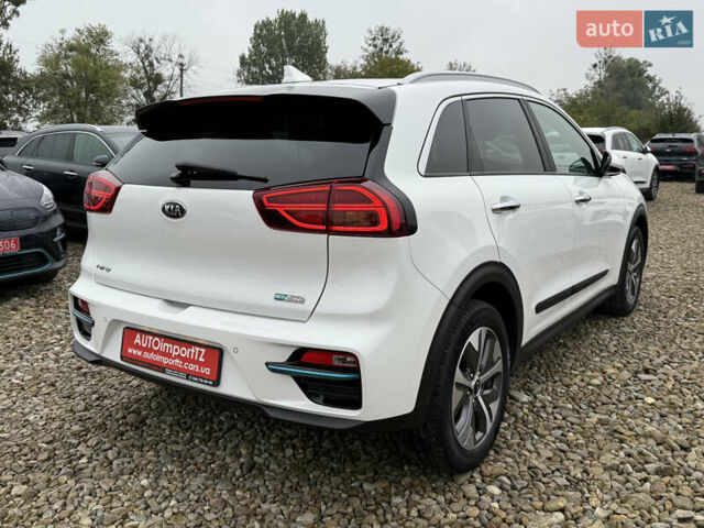 Белый Киа Niro, объемом двигателя 0 л и пробегом 54 тыс. км за 24700 $, фото 23 на Automoto.ua